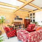 Apartment Koenigliches Duett By Interhome Mirow